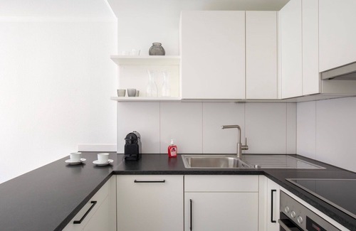 Ronco sopra Ascona Apartment | Cosy apartment for 4 people with WIFI, TV, patio, pets allowed, panoramic view and parking