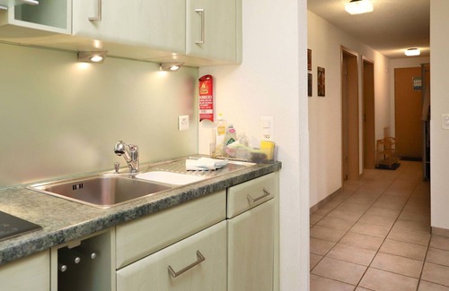Zweisimmen Apartment | Cosy apartment for 6 guests with WIFI, TV, balcony, pets allowed, panoramic view and parking
