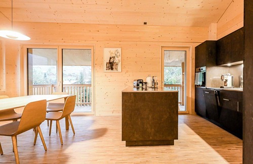 Zweisimmen Apartment | Cosy apartment for 6 people with WIFI, TV and balcony