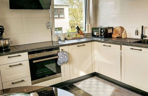 Bad Pyrmont Apartment | Cosy apartment for 2 people with WIFI, TV, terrace and parking