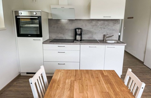 Hechthausen Apartment | Cosy apartment for 4 people with pool, WIFI, TV, balcony, pets allowed and parking