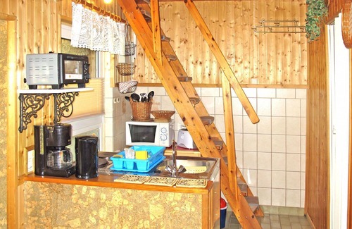 Quetzin Apartment | Cosy apartment for 5 people with WIFI, TV, terrace, pets allowed and parking