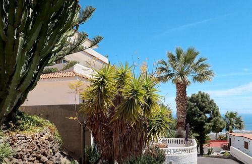 Las Cuevecitas Apartment | Cosy apartment for 2 people with WIFI, pool, TV, terrace and parking