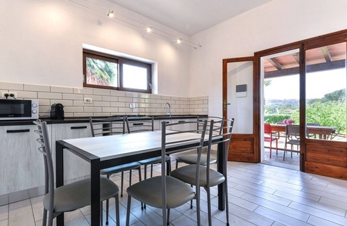 Naregno Apartment | Cosy apartment for 5 people with A/C, WIFI, pool and terrace