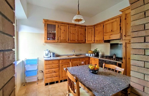 Roccastrada Apartment | Cosy apartment for 4 people with WIFI, TV, patio and pets allowed