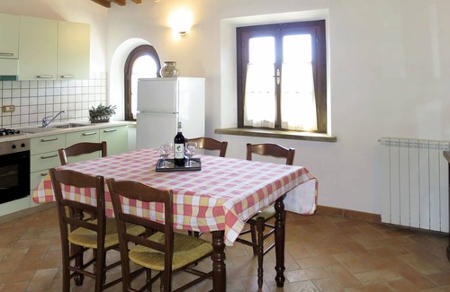 Santa Luce Apartment | Cosy apartment for 4 people with pool, WIFI, TV, patio and pets allowed