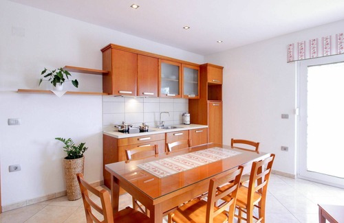 Brda Apartment | Cosy apartment for 5 guests with WIFI, pool, A/C, TV, balcony, panoramic view and parking