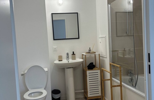 Le Blanc-Mesnil Apartment | Cosy apartment with balcony near Paris