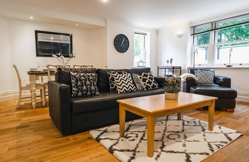 Lillington Apartment | Cosy Apartment in the Heart of Leamington Spa