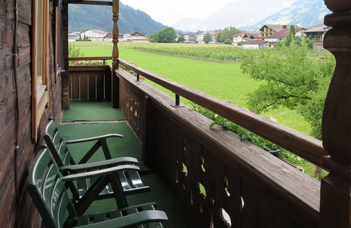 Zell am Ziller Villa | Cosy apartment in villa for 5 guests with WIFI, TV, terrace, pets allowed and parking