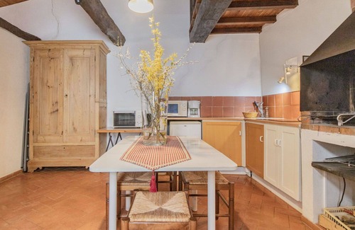 Puimichel Villa | Cosy apartment in villa for 4 guests with WIFI, patio, pets allowed, panoramic view and parking