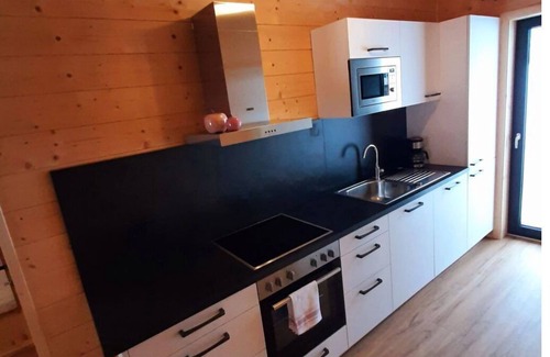 Jenig House | Cosy apartment in villa for 5 guests with WIFI, TV, terrace, pets allowed and panoramic view