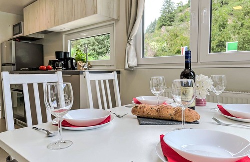 Boppard House | Cosy apartment in villa for 4 guests with pets allowed and parking