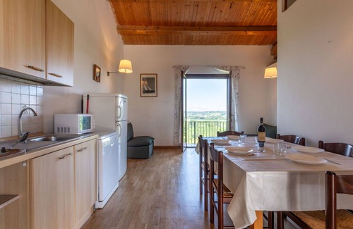 Azzano d'Asti Villa | Cosy apartment in villa for 6 guests with pool, WIFI, terrace, pets allowed and parking
