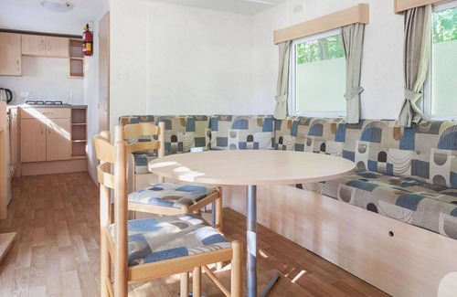 Municipality of Arnhem House | Cosy apartment in villa for 4 people with WIFI, pool, TV, terrace, pets allowed and parking