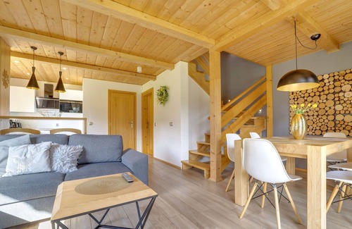 Szczyrk House | Cosy apartment in villa for 8 guests with WIFI, TV, terrace, panoramic view and parking