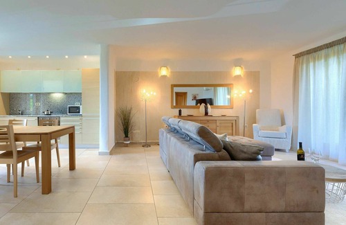 Baredine House | Cosy apartment in villa with A/C, WIFI, pool, TV, terrace, panoramic view and parking
