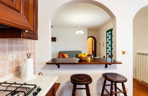 Diano Castello Apartment | Cosy apartment for 6 people with pool, WIFI, TV, terrace and pets allowed