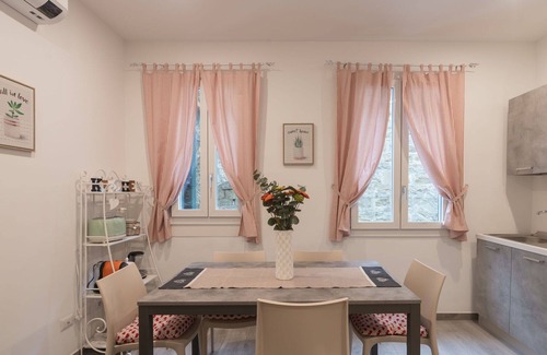 Diano Castello Apartment | Cosy apartment for 5 people with A/C, WIFI, pets allowed and panoramic view