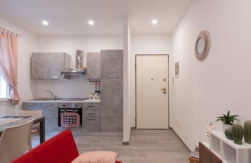 Diano Castello Apartment | Cosy apartment for 5 people with A/C, WIFI, pets allowed and panoramic view