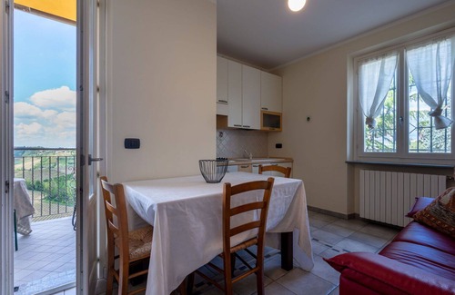 Vinchio Apartment | Cosy apartment with pool, A/C, WIFI, terrace, pets allowed, panoramic view and parking