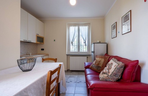 Vinchio Apartment | Cosy apartment with pool, A/C, WIFI, terrace, pets allowed, panoramic view and parking
