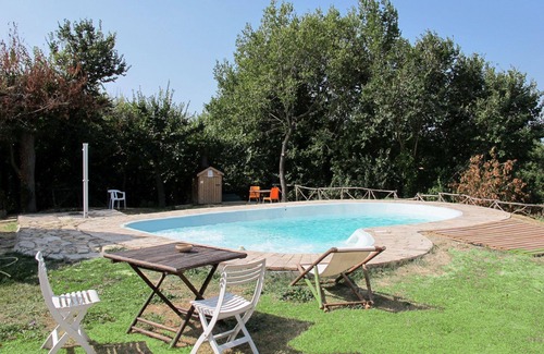 Granarola Apartment | Cosy apartment with pool, A/C, WIFI, TV, patio, pets allowed, panoramic view and parking