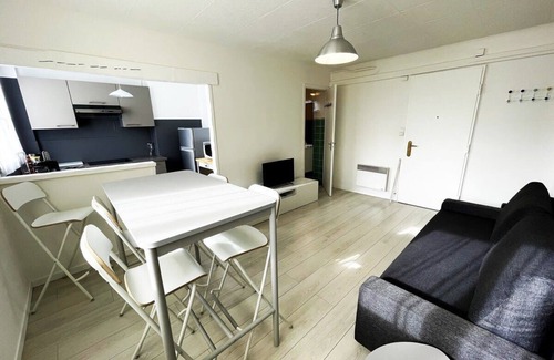 Chanot - Stade Velodrome Apartment | Cosy Appart 1 min Vélodrome Stadium /4P /Parking