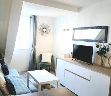 Cabourg Apartment | Cosy appartement dans une villa avec piscine, proche du centre et de la mer