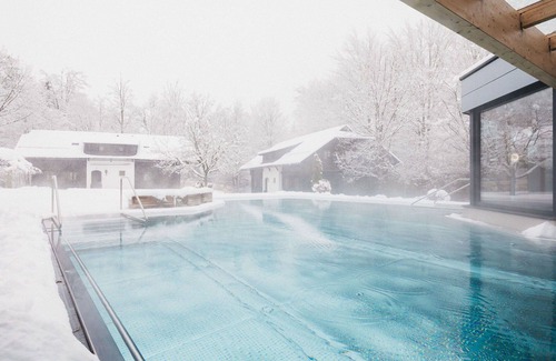 Finkenstein am Faaker See Apartment | Cosy apartment for 6 people with WIFI, pool, TV and pets allowed