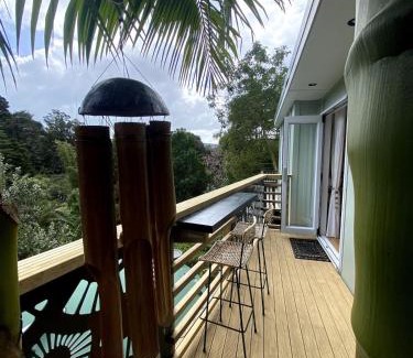 Maraetai House | Cosy Beach Bach