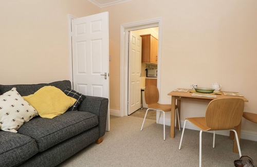 Heysham Cottage | COSY BEE, pet friendly, character holiday cottage in Heysham
