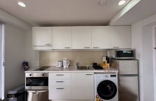Grafton Apartment | Cosy bnb with skycity view
