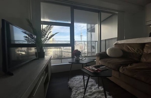 Grafton Apartment | Cosy bnb with skycity view