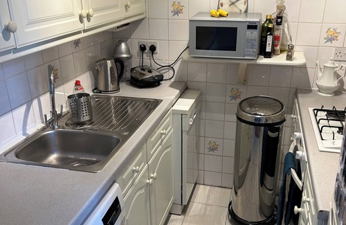 Paddington Apartment | Cosy Bright Flat Central London