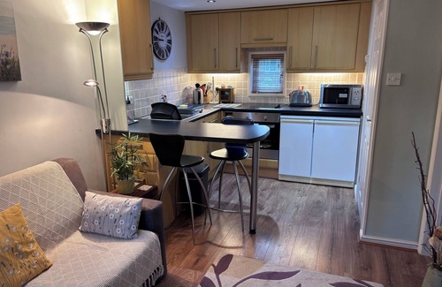 Middleton-on-Sea House | Cosy Bungalow On Private Estate
