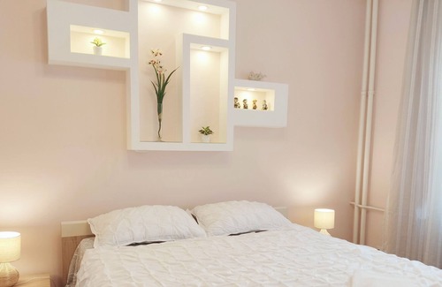 Palilula Apartment | Cosy center Belgrade apartment for 4 people, fast wifi, longer rental possible.