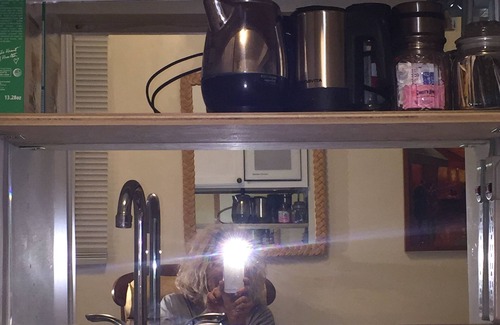Harlem Apartment | Cosy Central Harlem studio, private entrance, ensuit , kitchenette,
