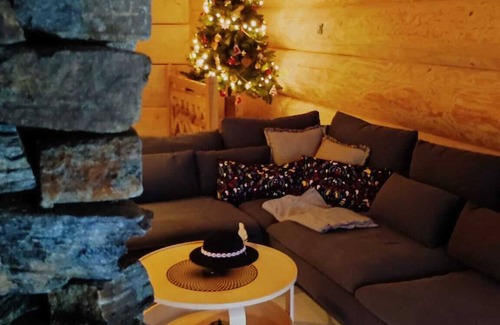 Nowy Targ Ski Chalet | Cosy chalet in Tatra mountains. Wood House. Pet- friendly