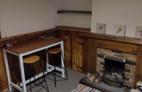 Tilney Fen End House | Cosy character cottage