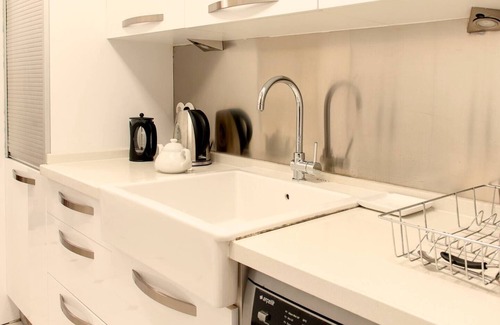 Beyoglu Apartment | Cosy charm, fabulous terrace views in Galata!