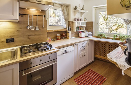 Cortina d'Ampezzo Apartment | Cosy, comfortable apt. with beautiful terrace, parking-lot and bus-stop nearby