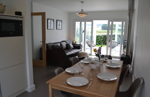 Deepdale Cottage | Cosy, comfy cottage near glorious beaches!