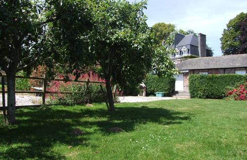 Juvigny-sous-Andaine Cottage | Cosy Cottage in French Countryside