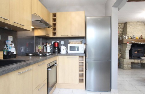 Liesville-sur-Douve Cottage | "Cosy cottage avec jardin privé, proche Parc Naturel, équipements modernes, pets bienvenus"