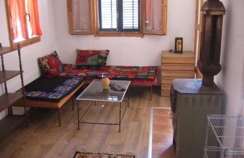 Beli Potok Apartment | Cosy Cottage on Avala Mountain