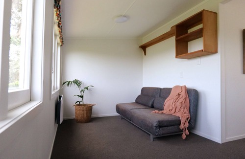 Muriwai Cabin | Cosy cottage with amazing views
