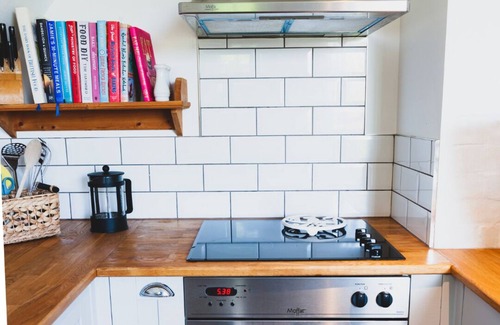 Wittersham Cottage | Cosy country cottage with large garden,