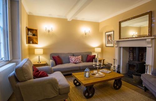 Gloucester House | Cosy Country Cottage in City Centre