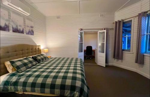 Narrabri House | Cosy Country Home
